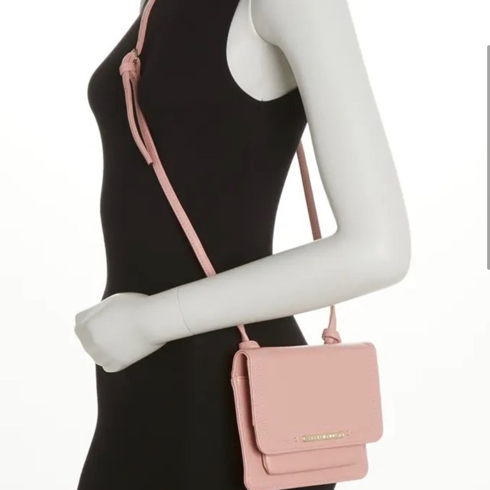 NWT Bangie Wallet On A String | STEVE MADDEN